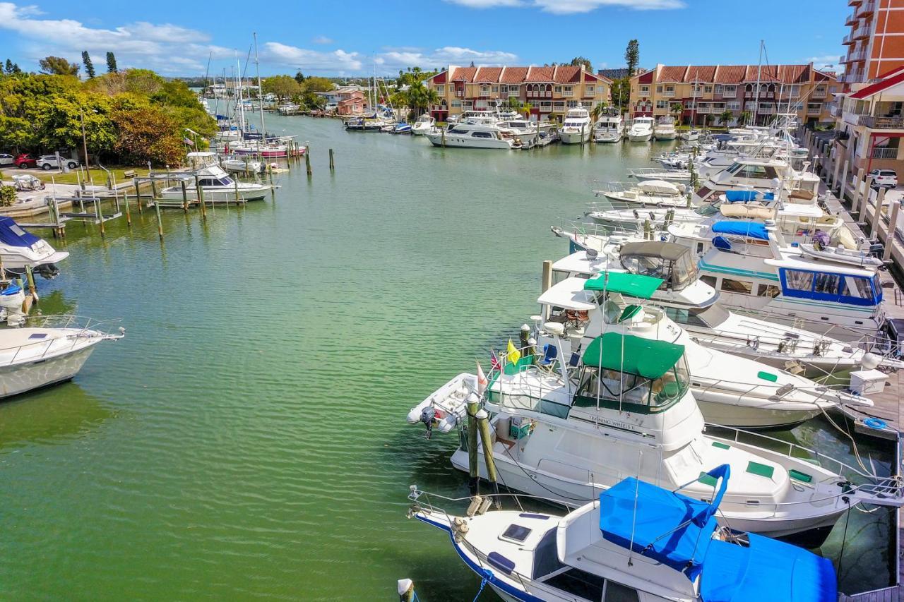 Bay Front Oasis Apartment St. Pete Beach Ngoại thất bức ảnh